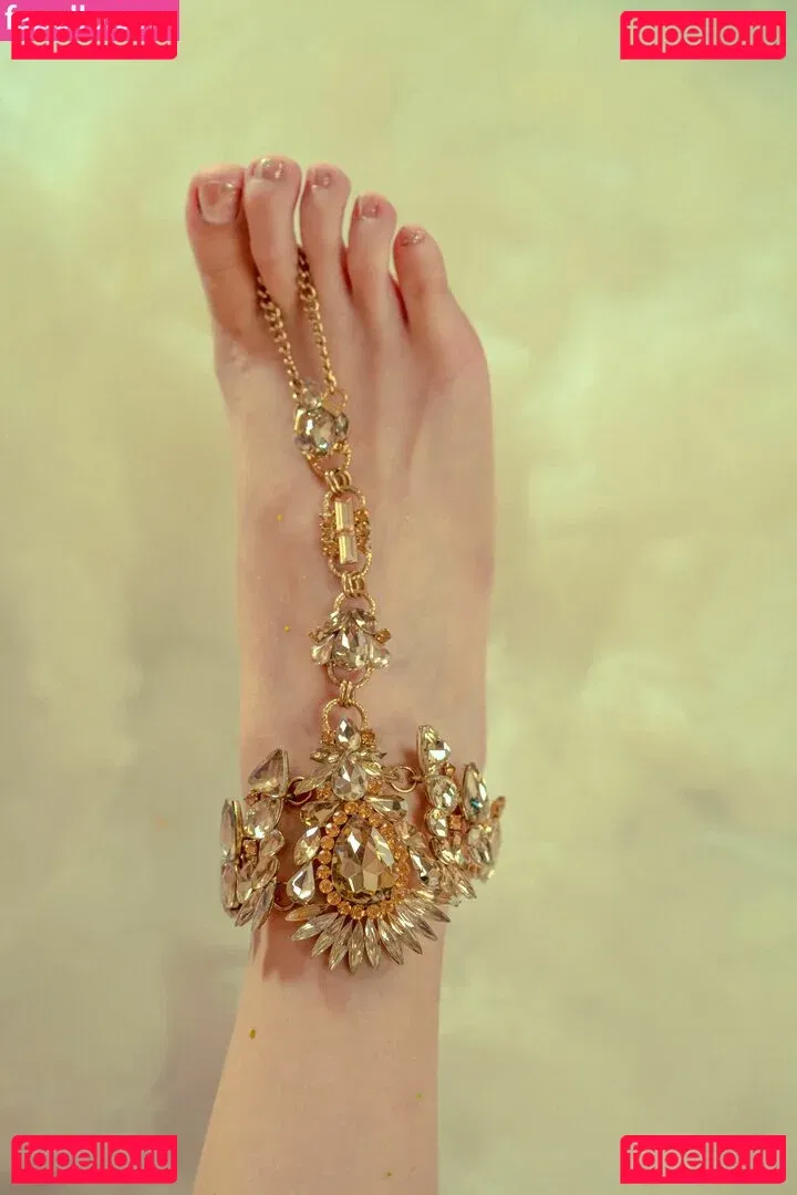 YunX1X1 Onlyfans Photo Gallery 