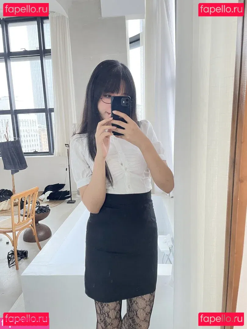 YunX1X1 Onlyfans Photo Gallery 