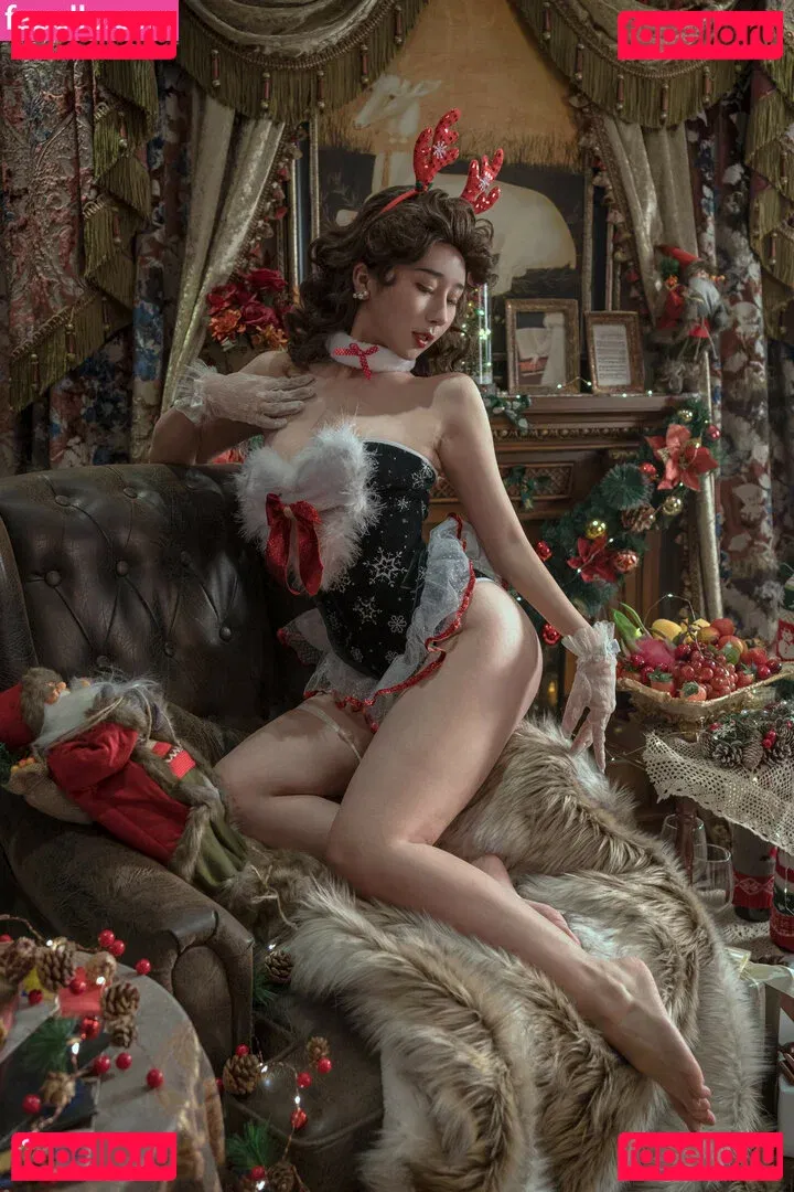 YunX1X1 Onlyfans Photo Gallery 