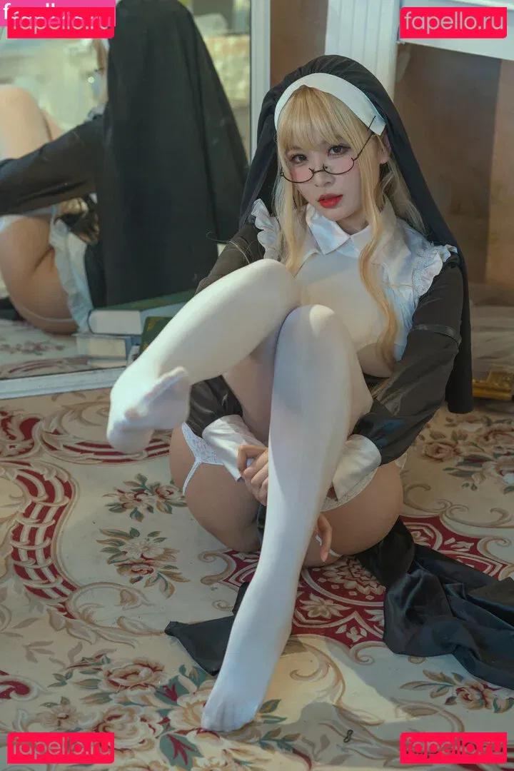 YunX1X1 Onlyfans Photo Gallery 