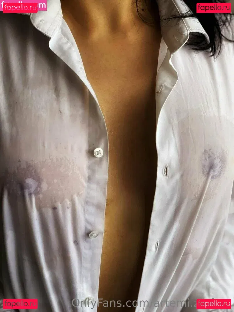 artemi.za.free Onlyfans Photo Gallery 