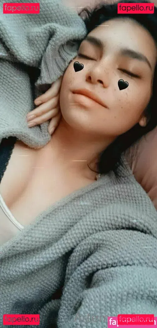 artemi.za.free Onlyfans Photo Gallery 