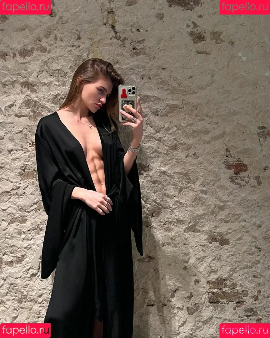 Anastasiia Mironova Onlyfans Photo Gallery 