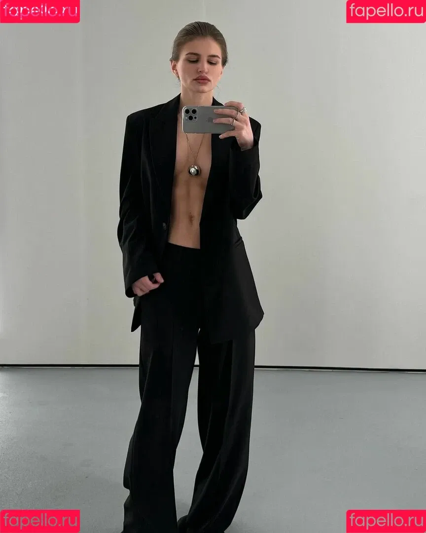 Anastasiia Mironova Onlyfans Photo Gallery 