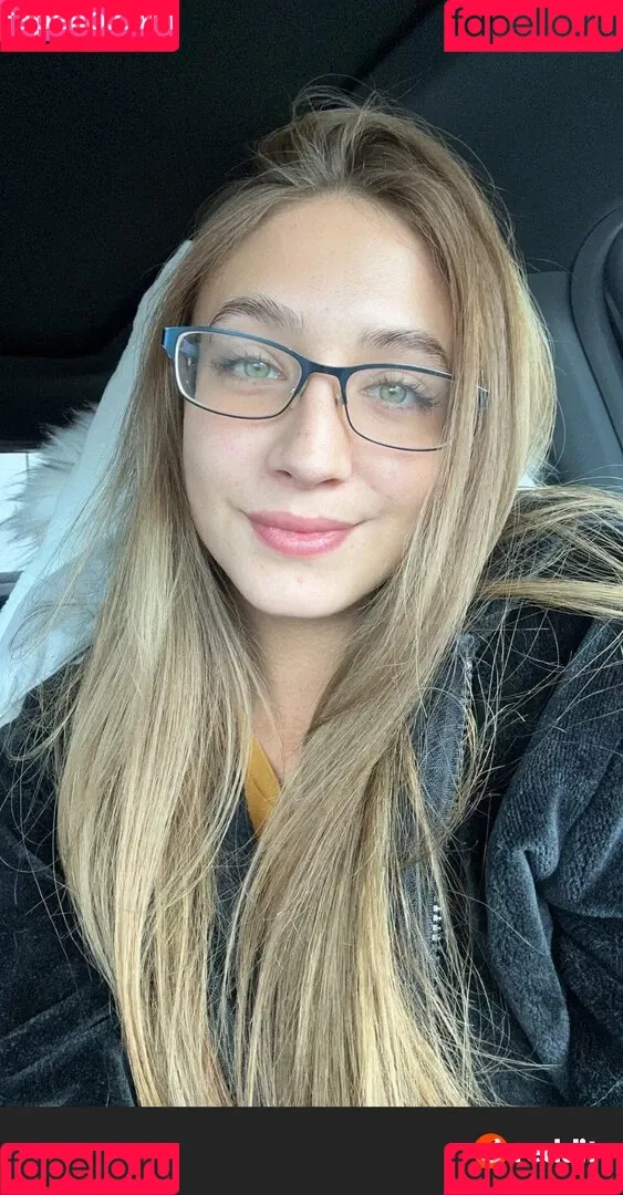 YellowMinimum6204 Onlyfans Photo Gallery 