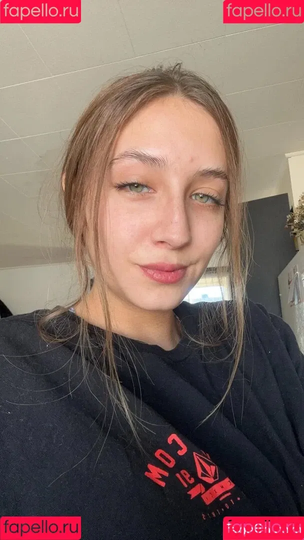 YellowMinimum6204 Onlyfans Photo Gallery 