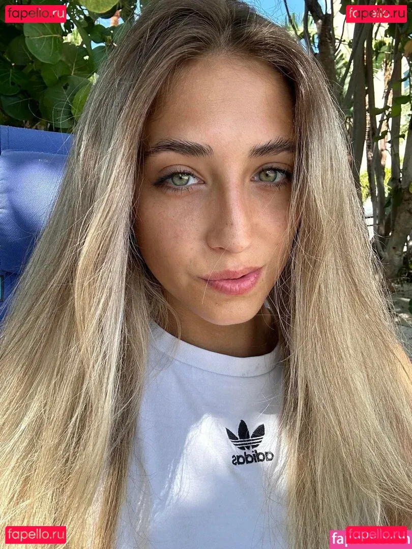 YellowMinimum6204 Onlyfans Photo Gallery 