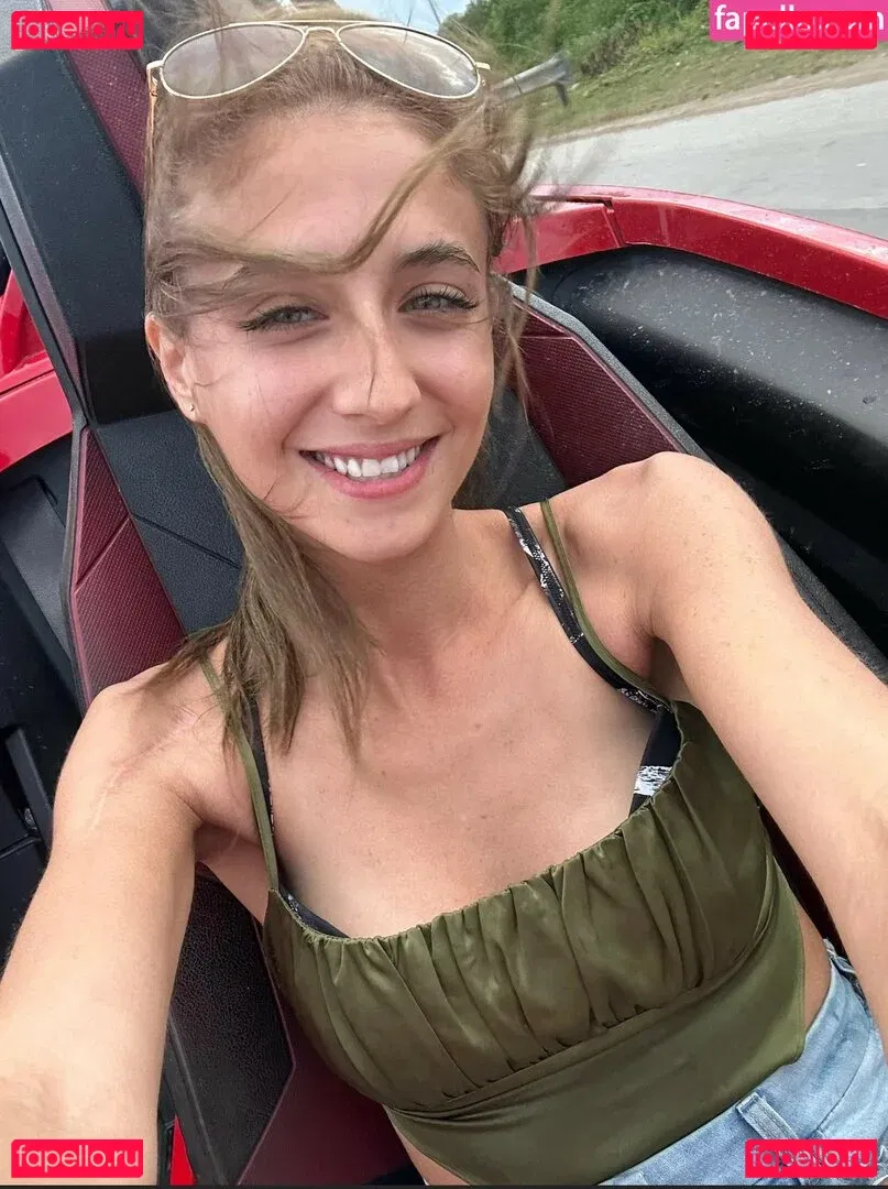 YellowMinimum6204 Onlyfans Photo Gallery 