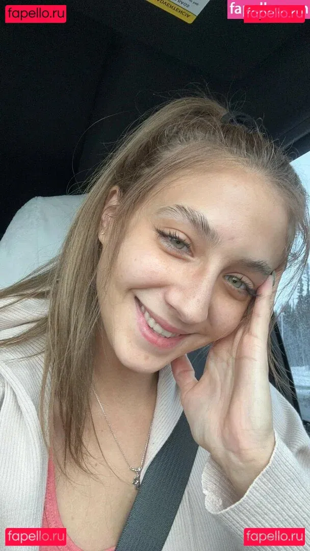 YellowMinimum6204 Onlyfans Photo Gallery 