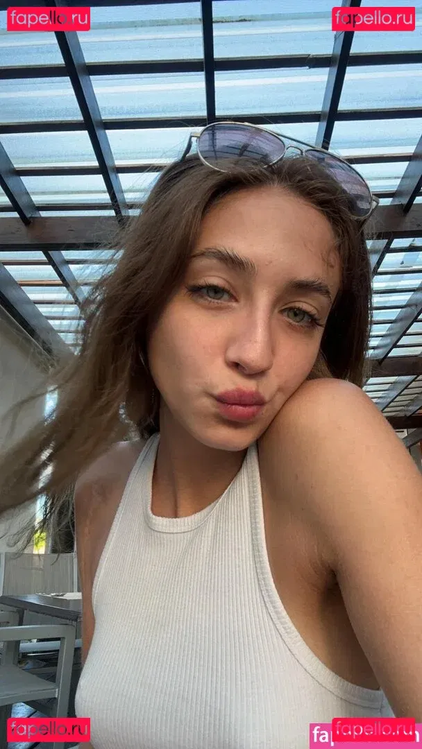 YellowMinimum6204 Onlyfans Photo Gallery 