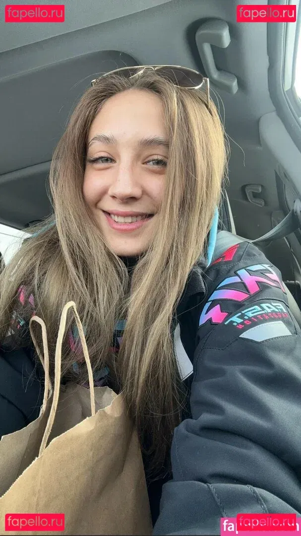 YellowMinimum6204 Onlyfans Photo Gallery 