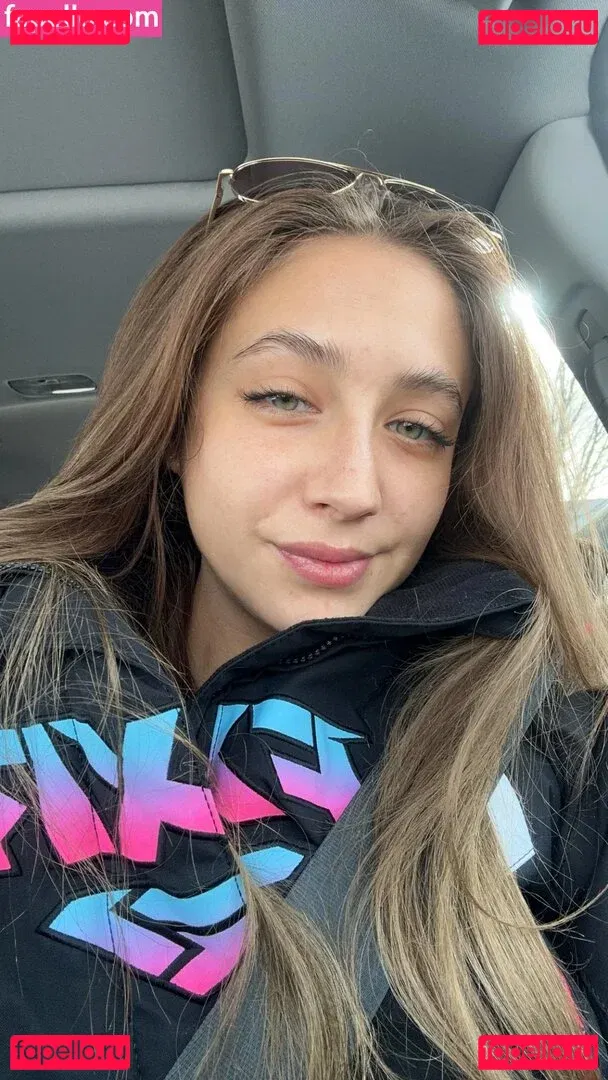 YellowMinimum6204 Onlyfans Photo Gallery 