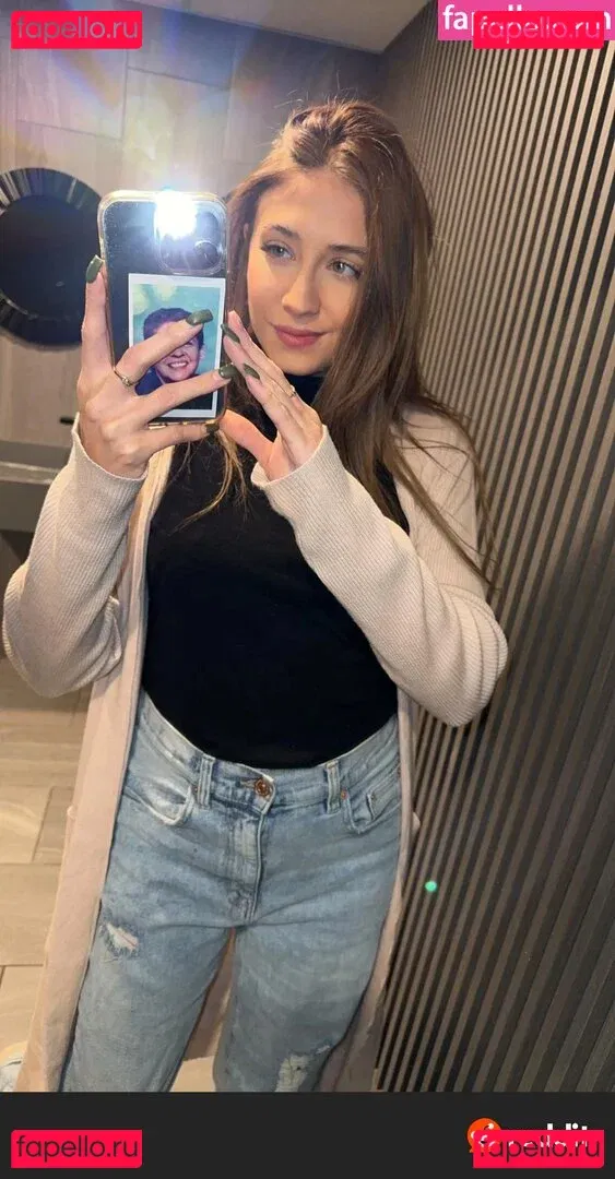 YellowMinimum6204 Onlyfans Photo Gallery 