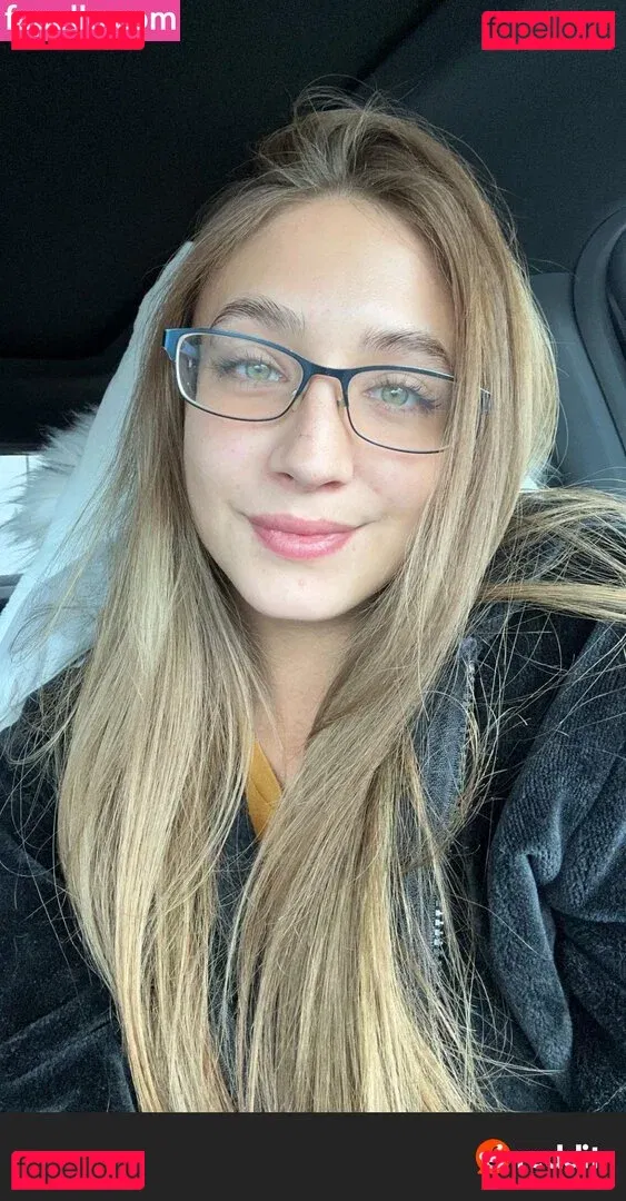 YellowMinimum6204 Onlyfans Photo Gallery 