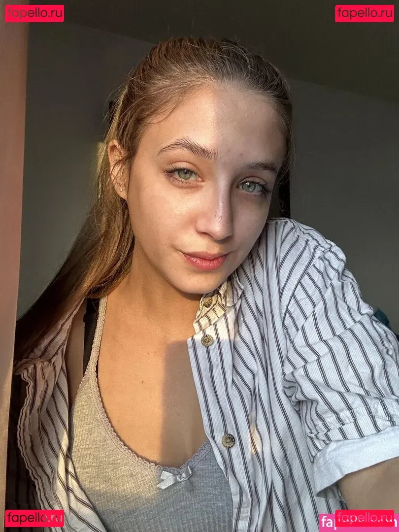 YellowMinimum6204 Onlyfans Photo Gallery 