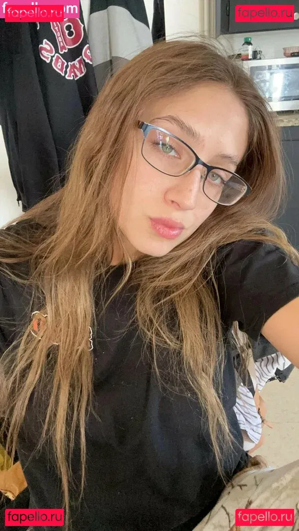 YellowMinimum6204 Onlyfans Photo Gallery 