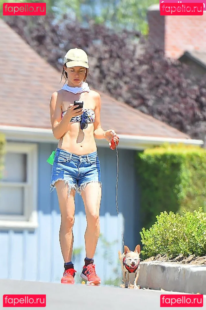 Juliette Lewis Onlyfans Photo Gallery 