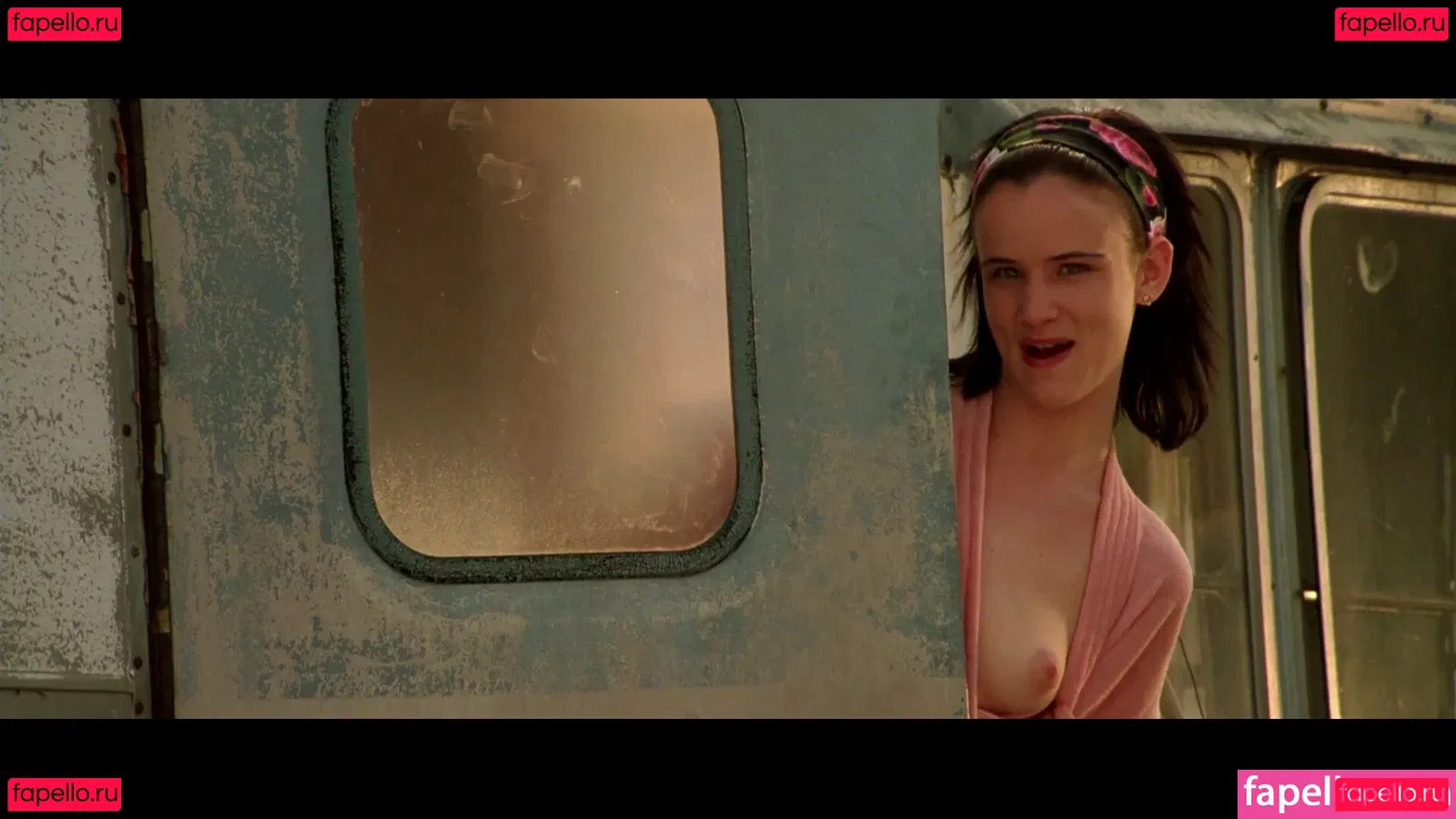 Juliette Lewis Onlyfans Photo Gallery 