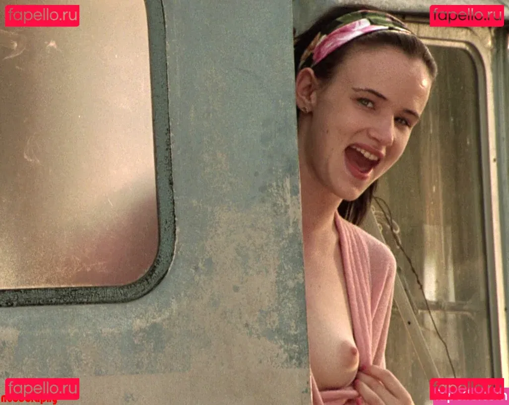 Juliette Lewis Onlyfans Photo Gallery 