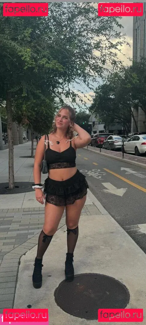 Cassieeeeknott Onlyfans Photo Gallery 