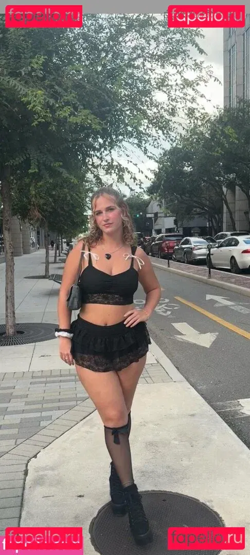 Cassieeeeknott Onlyfans Photo Gallery 