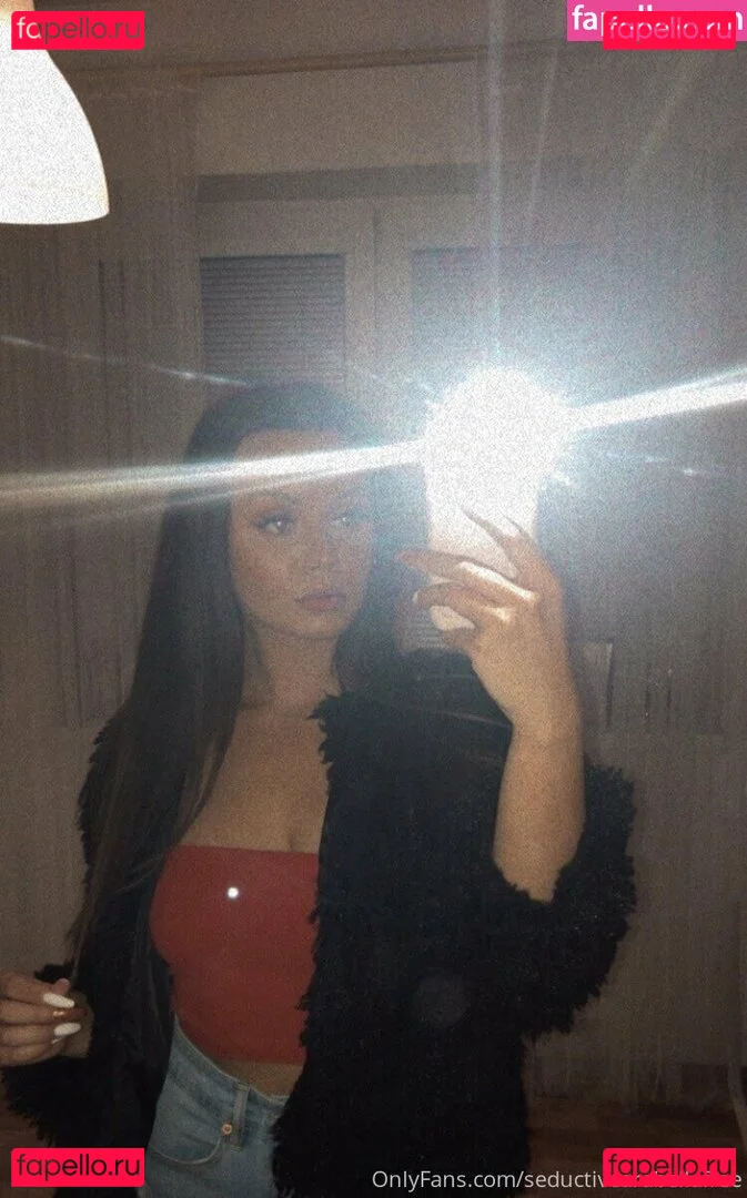 bellalittlefree22 Onlyfans Photo Gallery 