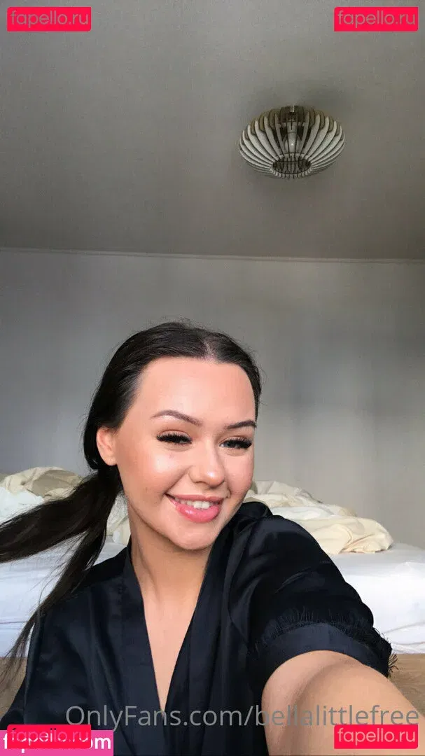 bellalittlefree22 Onlyfans Photo Gallery 