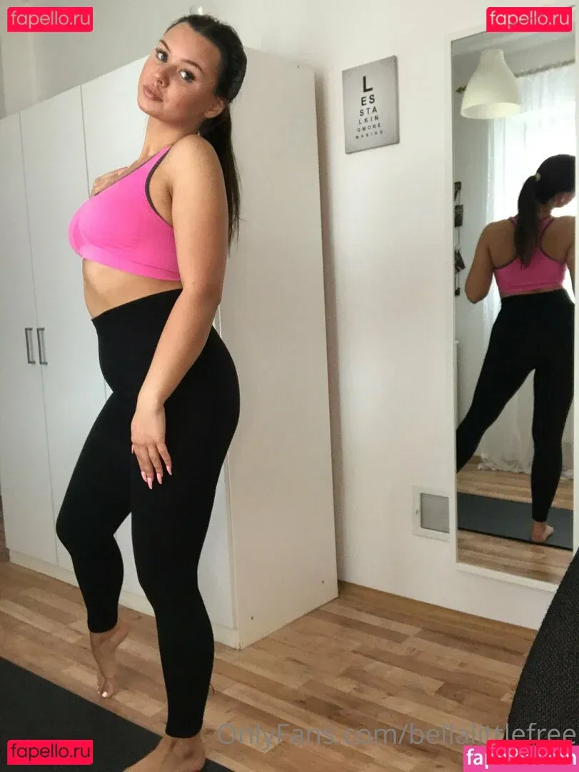 bellalittlefree22 Onlyfans Photo Gallery 