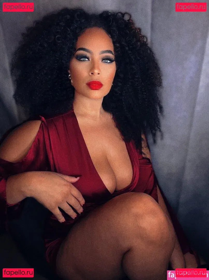 Lovesirensong Onlyfans Photo Gallery 