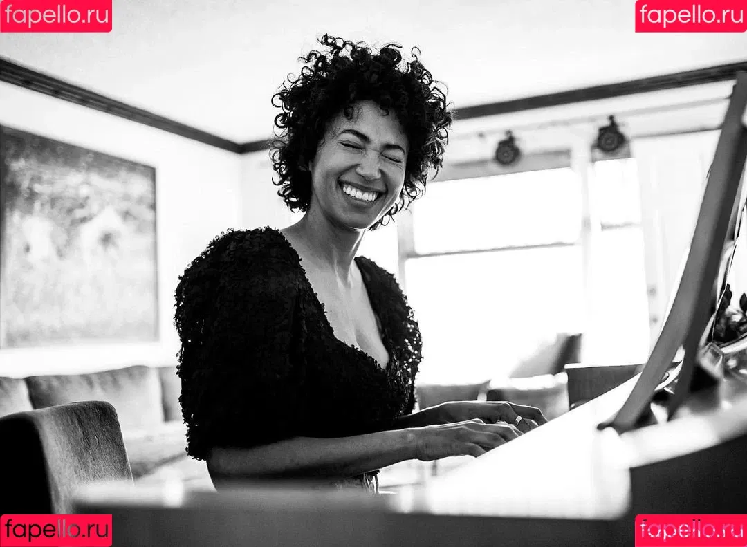 Andy Allo Onlyfans Photo Gallery 