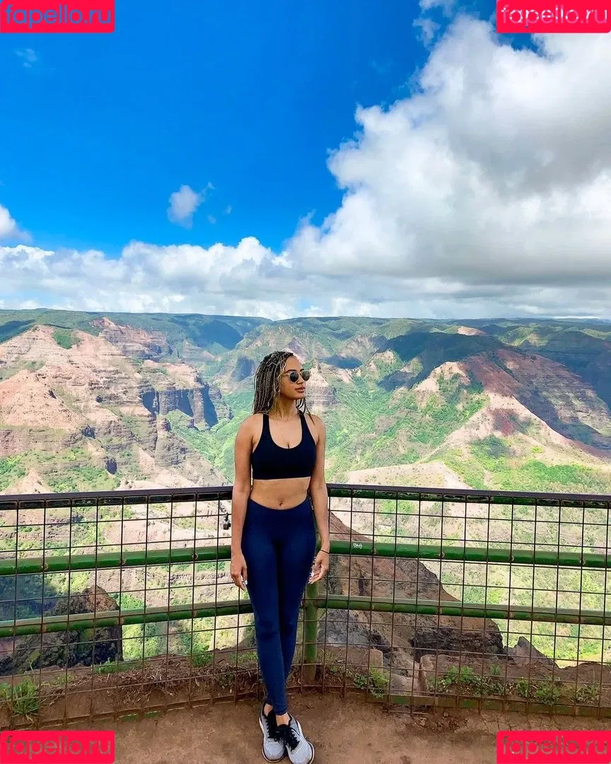 Andy Allo Onlyfans Photo Gallery 