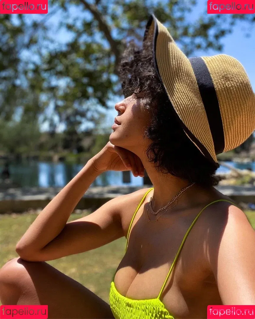 Andy Allo Onlyfans Photo Gallery 