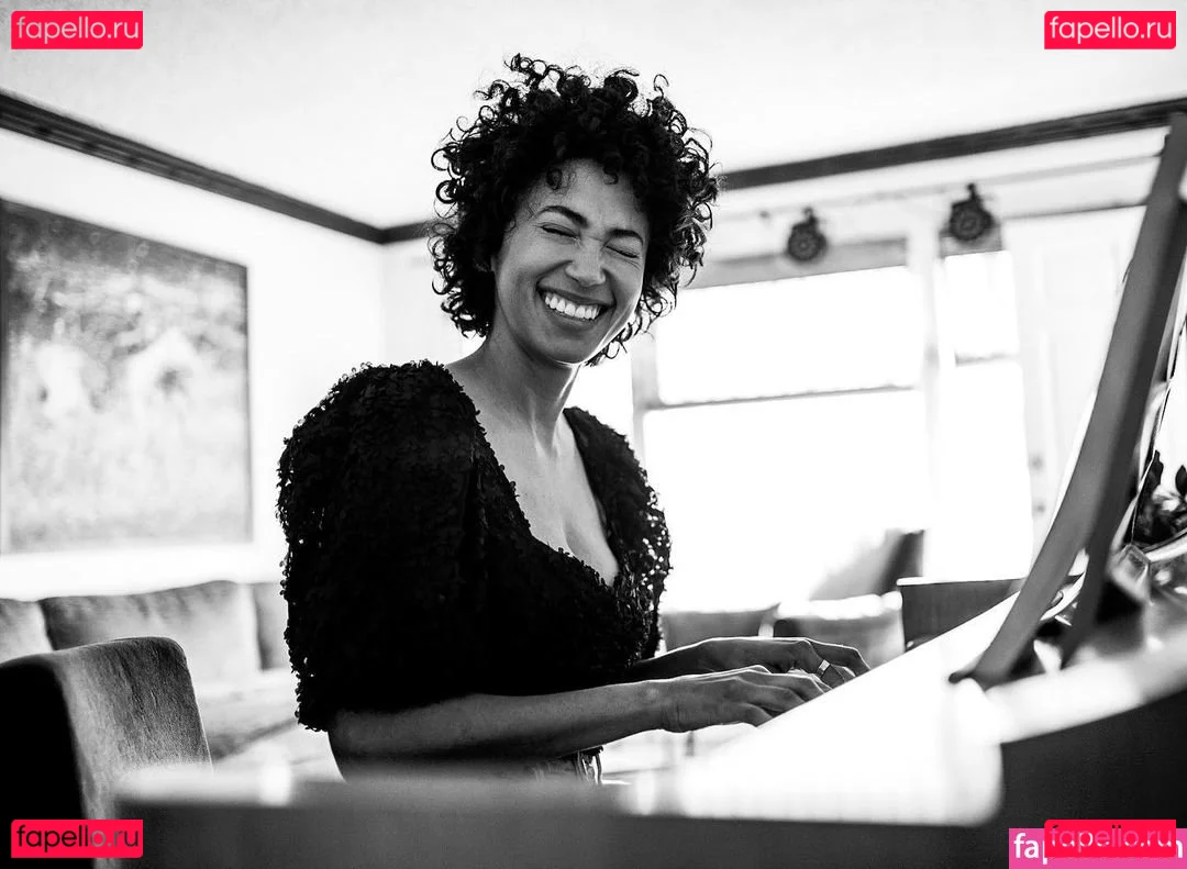 Andy Allo Onlyfans Photo Gallery 