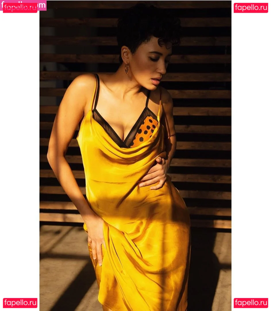 Andy Allo Onlyfans Photo Gallery 