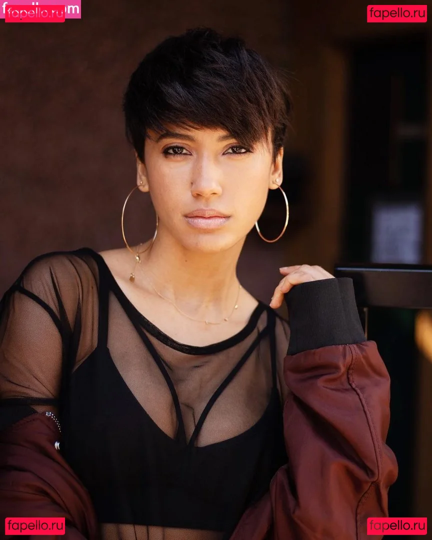 Andy Allo Onlyfans Photo Gallery 