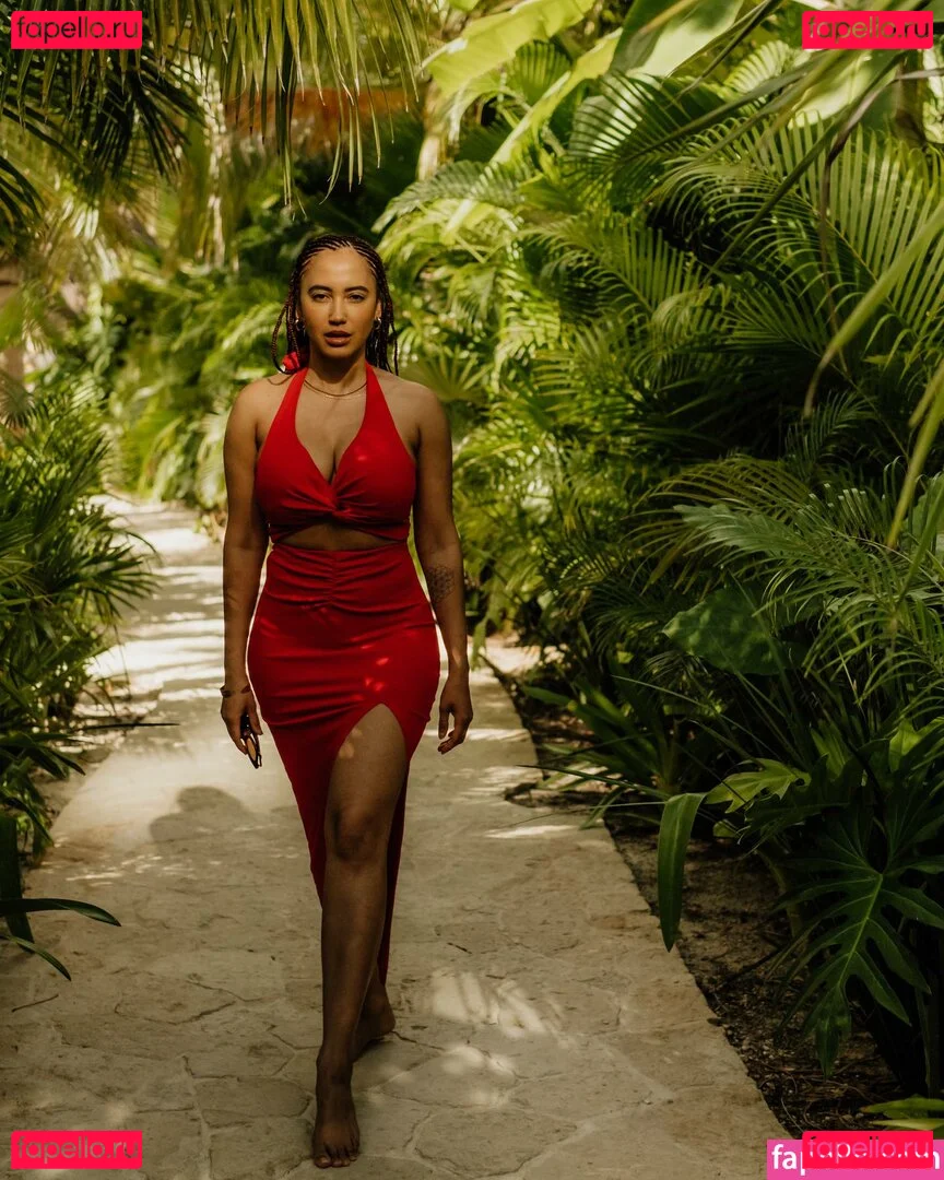 Andy Allo Onlyfans Photo Gallery 