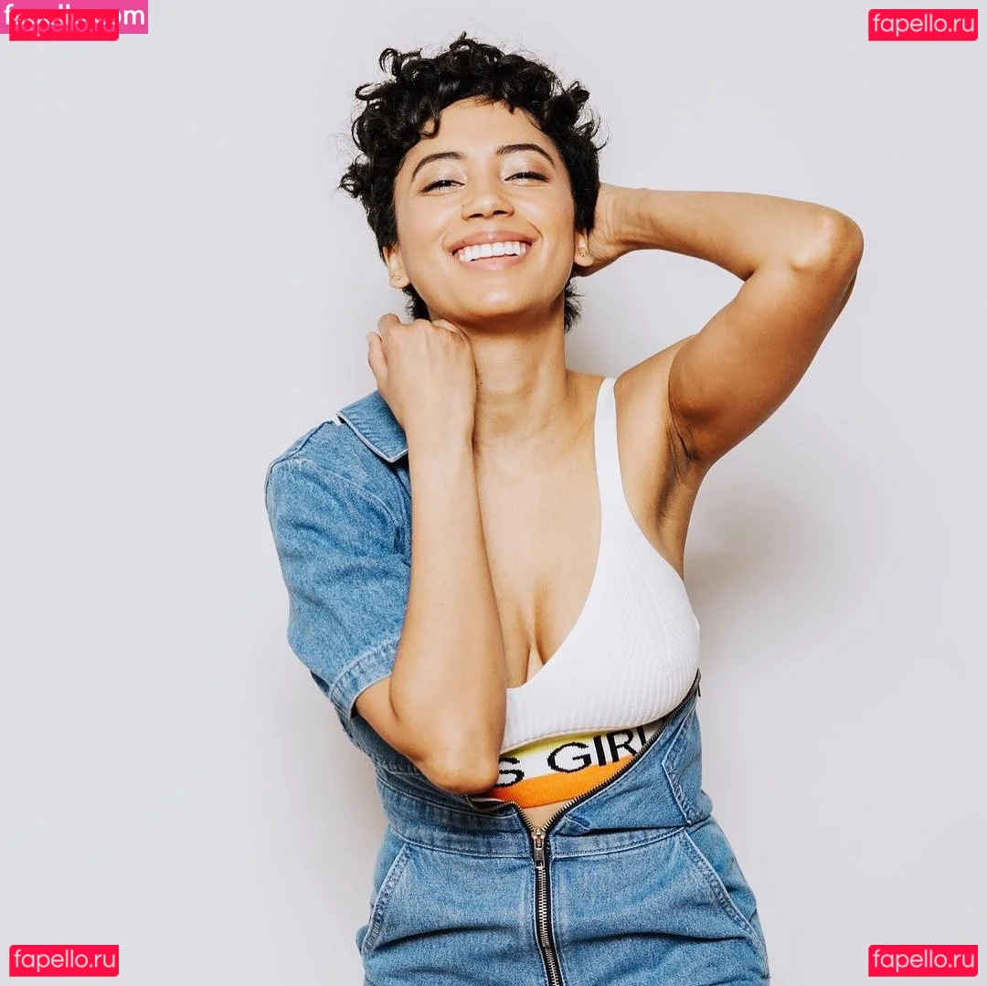 Andy Allo Onlyfans Photo Gallery 