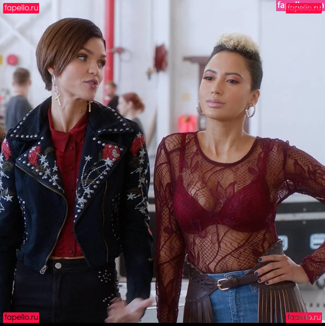 Andy Allo Onlyfans Photo Gallery 