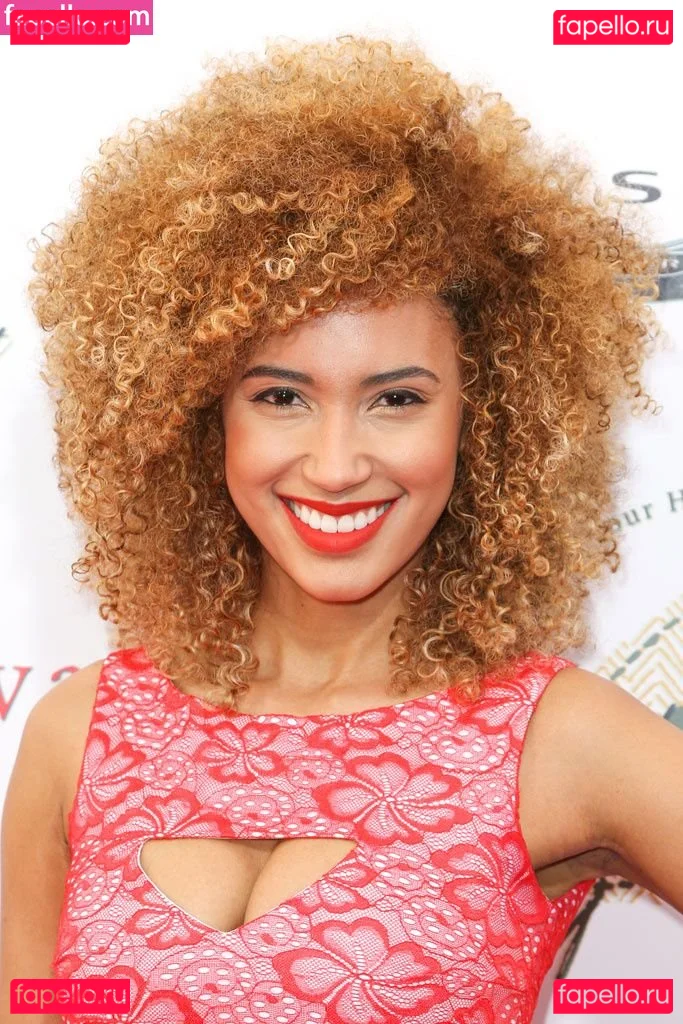 Andy Allo Onlyfans Photo Gallery 