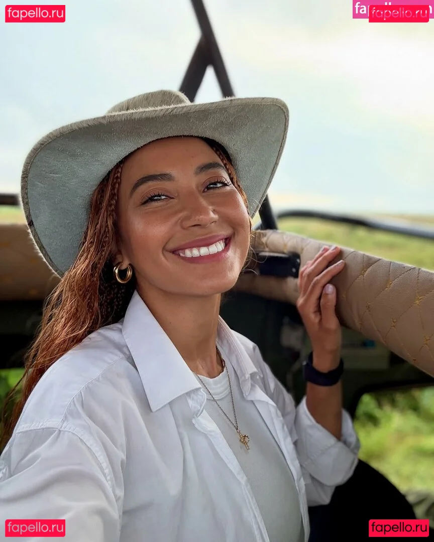 Andy Allo Onlyfans Photo Gallery 