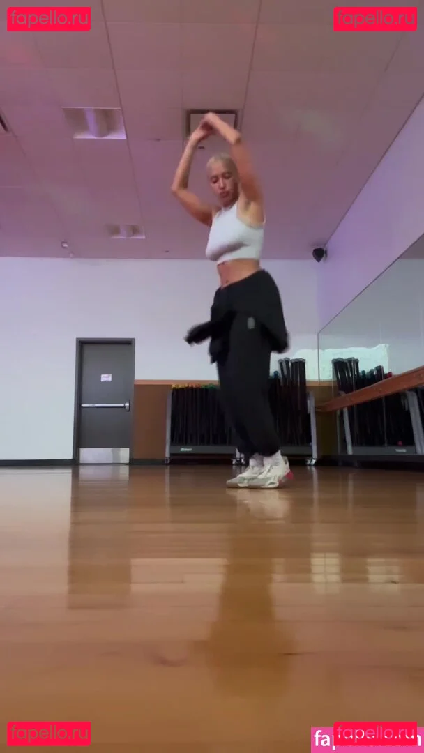 Andy Allo Onlyfans Photo Gallery 