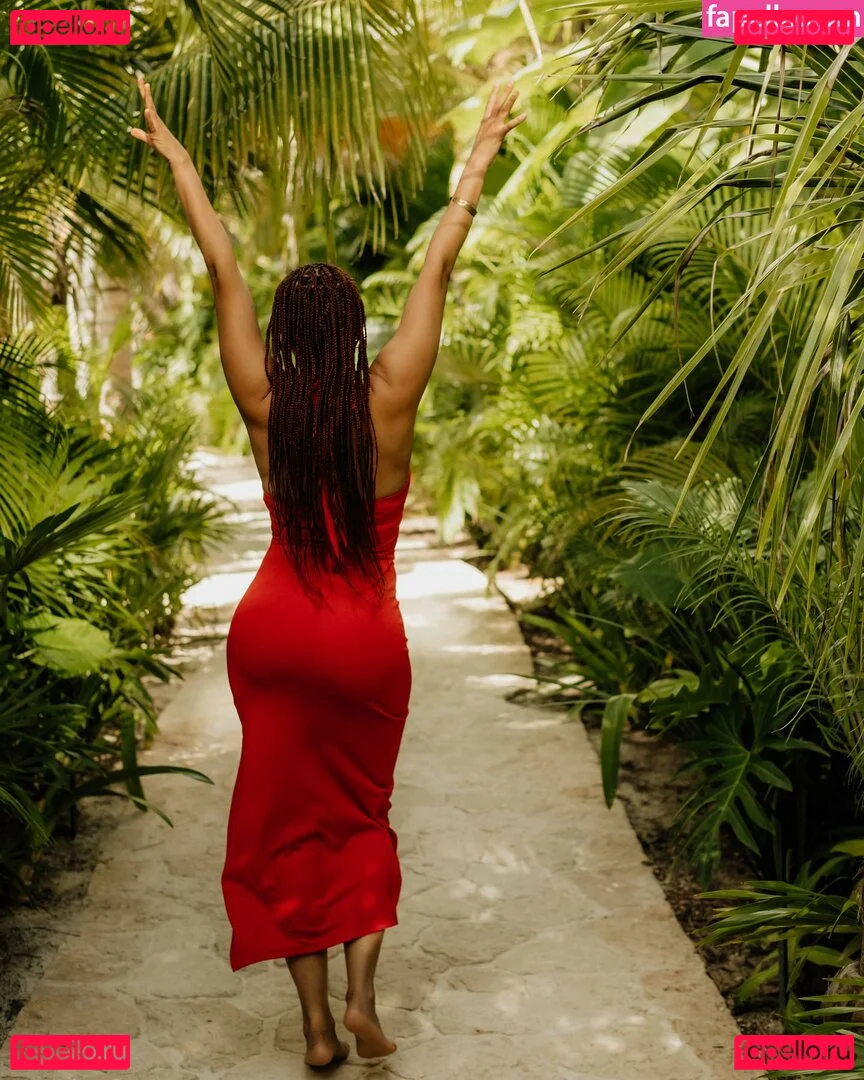 Andy Allo Onlyfans Photo Gallery 