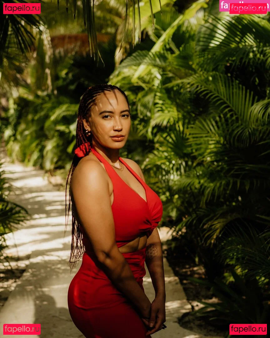 Andy Allo Onlyfans Photo Gallery 