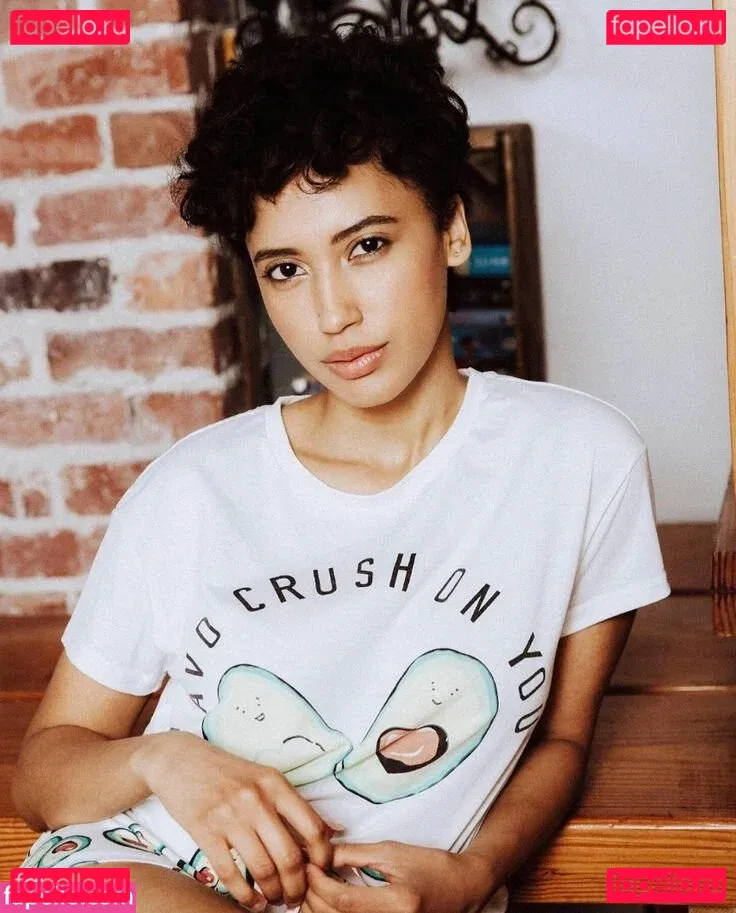 Andy Allo Onlyfans Photo Gallery 