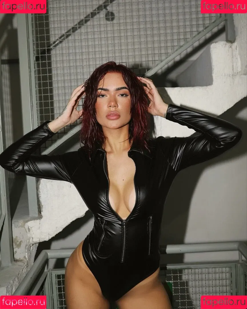 Lara Silva Onlyfans Photo Gallery 