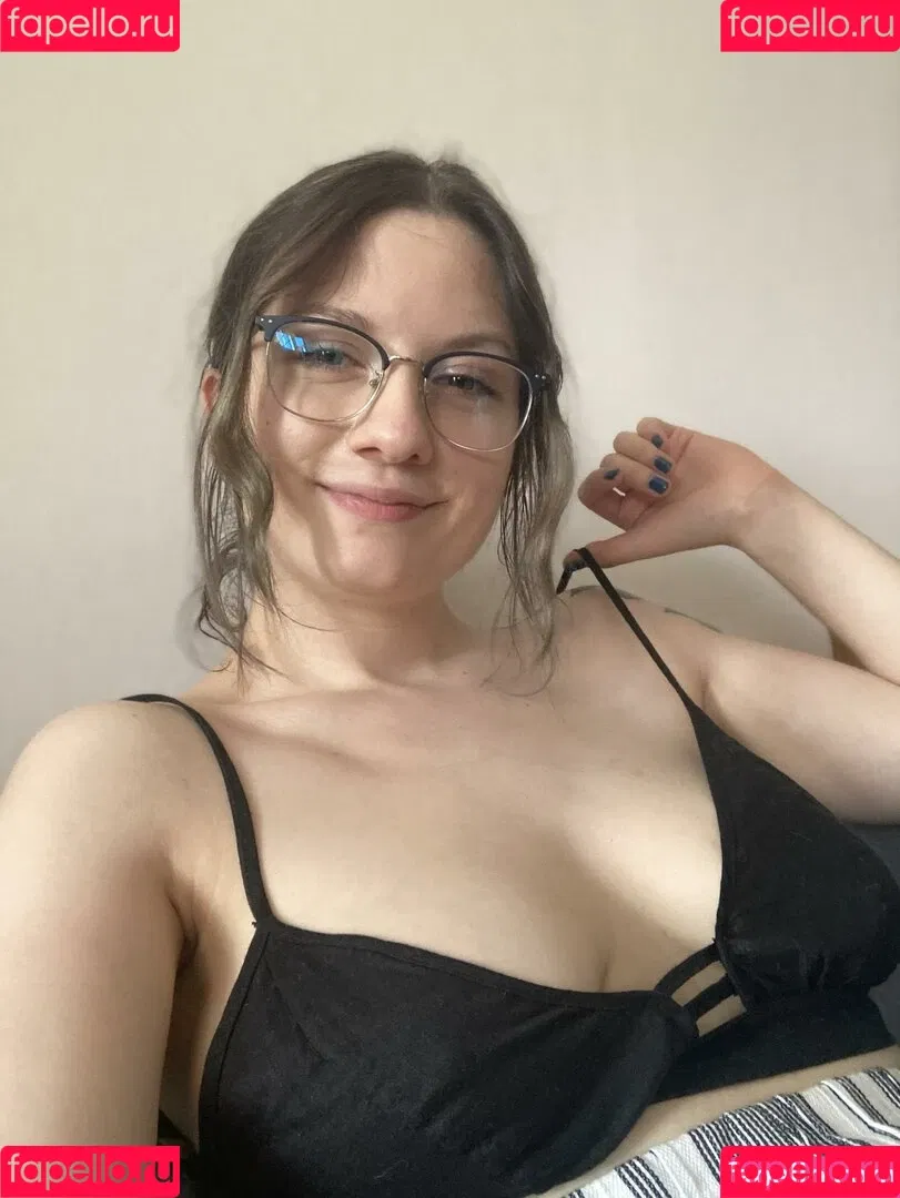 Lunafern Onlyfans Photo Gallery 