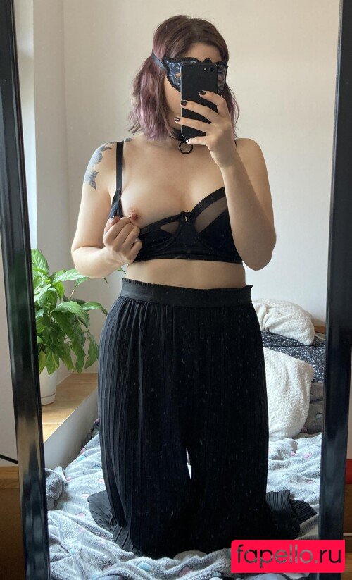 Lunafern Nude Onlyfans Photo 41