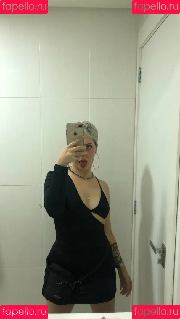 Madu Garbin Onlyfans Photo Gallery 