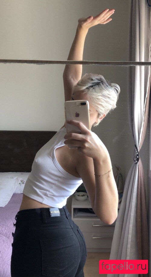 Madu Garbin Nude Onlyfans Photo 4