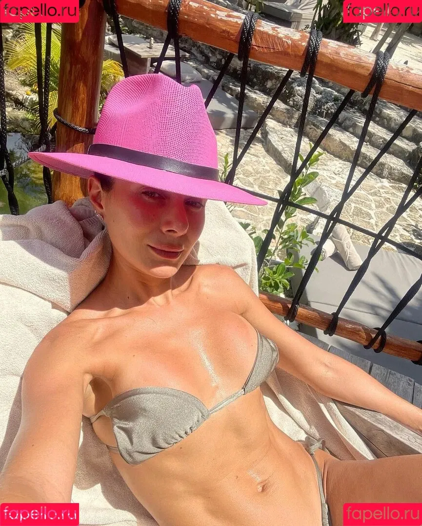 Johanna Fadul Onlyfans Photo Gallery 